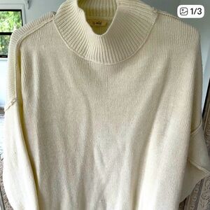 LA MIEL Cream Women's Turtleneck Sweater